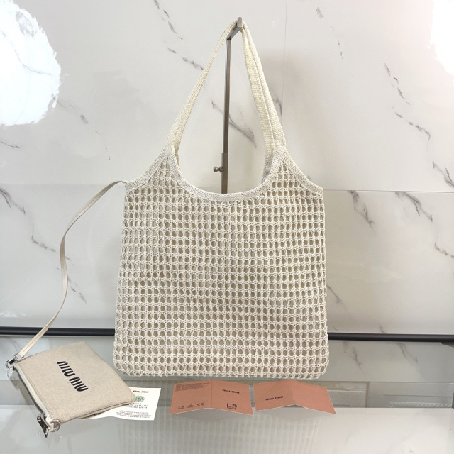 Miumiu  Underarm bag Size：36*40*5cm