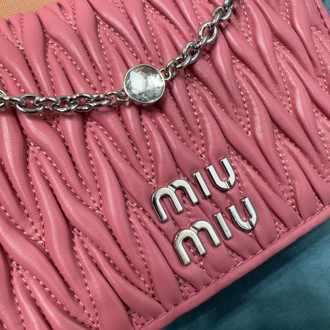 Miumiu Einzelne Umhängetasche Größe: 19 x 13 x 5 cm
