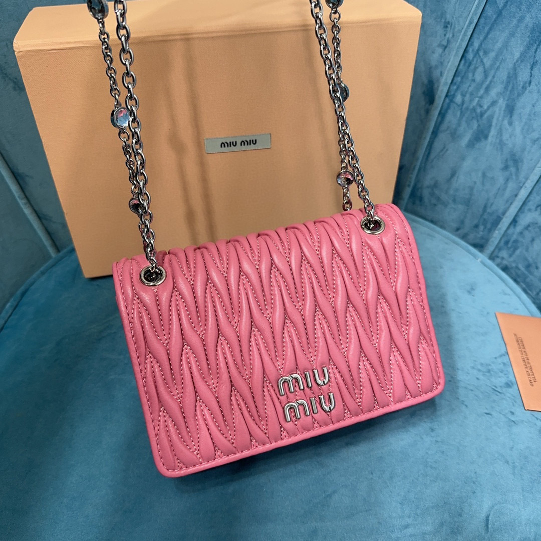 Miumiu Einzelne Umhängetasche Größe: 19 x 13 x 5 cm