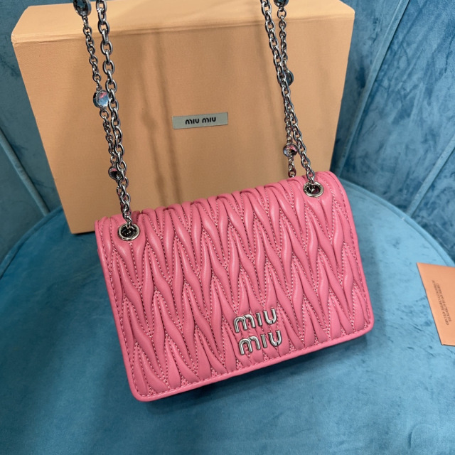 Miumiu Einzelne Umhängetasche Größe: 19 x 13 x 5 cm