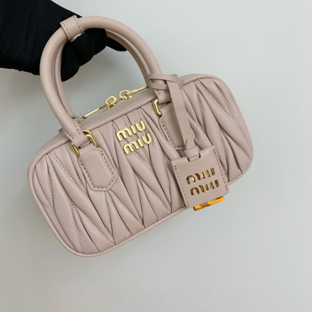 Borsa a mano Miumiu Dimensioni: 19*10*5cm