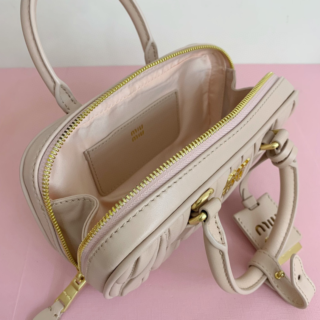Borsa a mano Miumiu Dimensioni: 19*10*5cm