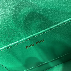 Miumiu Einzelne Umhängetasche Größe: 19 x 13 x 5 cm