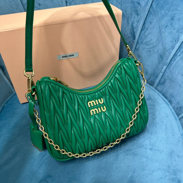 Borsa a tracolla singola Miumiu Dimensioni: 17*20*5cm