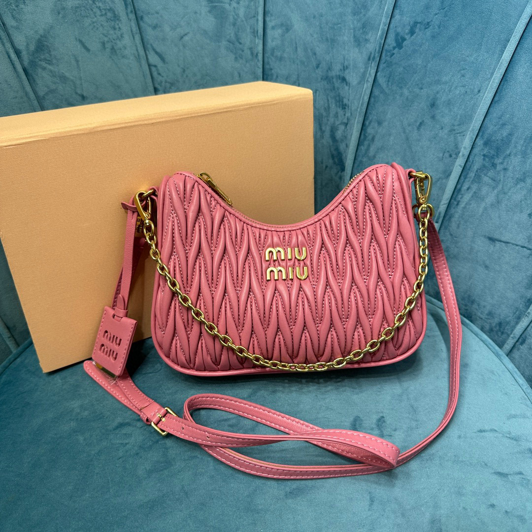 Borsa a tracolla singola Miumiu Dimensioni: 17*20*5cm