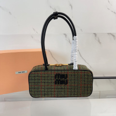 Borsa a mano Miumiu Dimensioni: 28*12*9cm