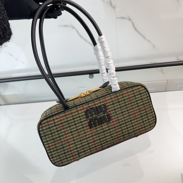 Borsa a mano Miumiu Dimensioni: 28*12*9cm