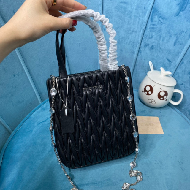 Borsa a tracolla singola Miumiu Dimensioni: 18*15*5cm