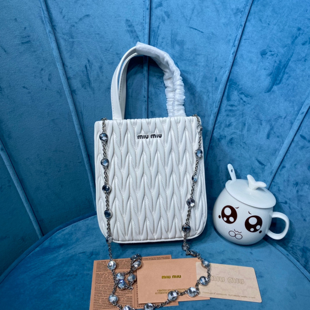 Borsa a tracolla singola Miumiu Dimensioni: 18*15*5cm