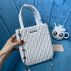 Borsa a tracolla singola Miumiu Dimensioni: 18*15*5cm