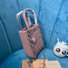 Miumiu  Single shoulder bag Size：18*15*5cm