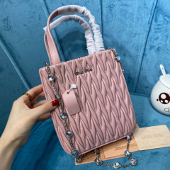 Miumiu  Single shoulder bag Size：18*15*5cm