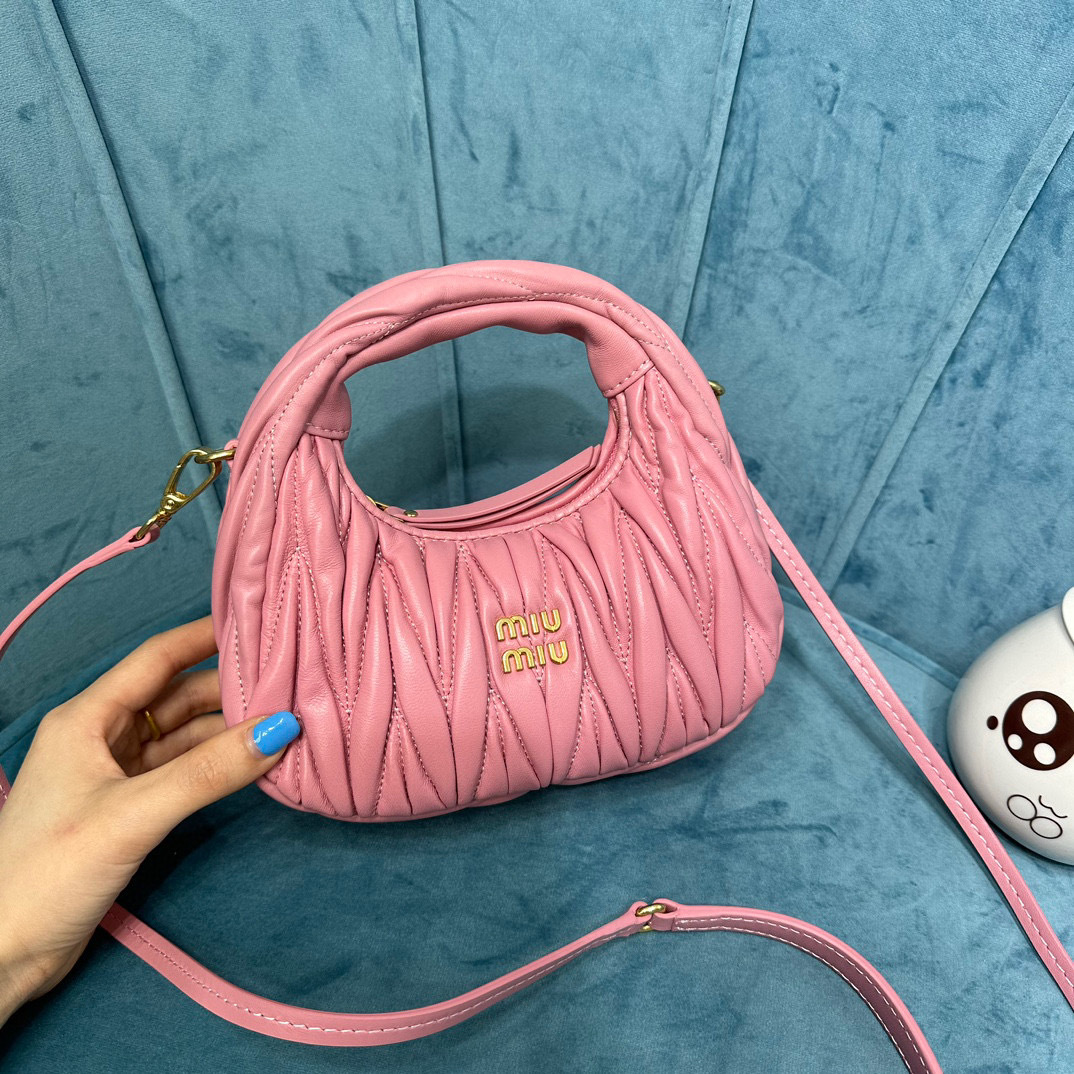 Borsa da ascella Miumiu Dimensioni: 18*10*6cm