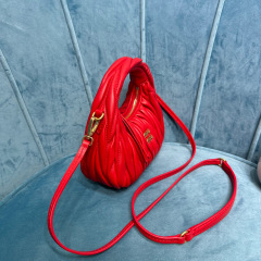 Borsa da ascella Miumiu Dimensioni: 18*10*6cm