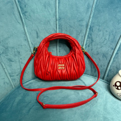 Borsa da ascella Miumiu Dimensioni: 18*10*6cm