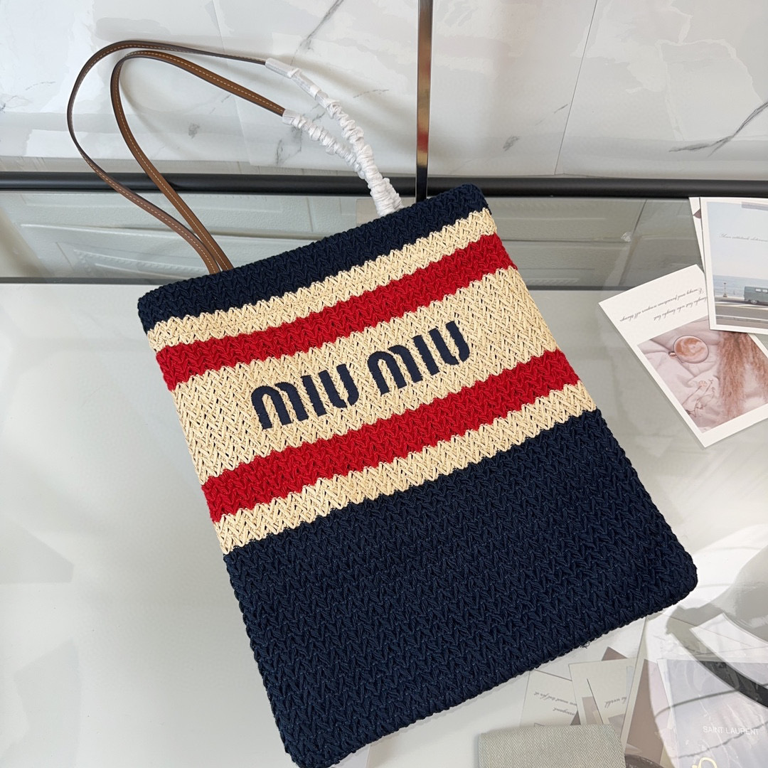 Borsa della spesa Miumiu Dimensioni: 33*38*3cm