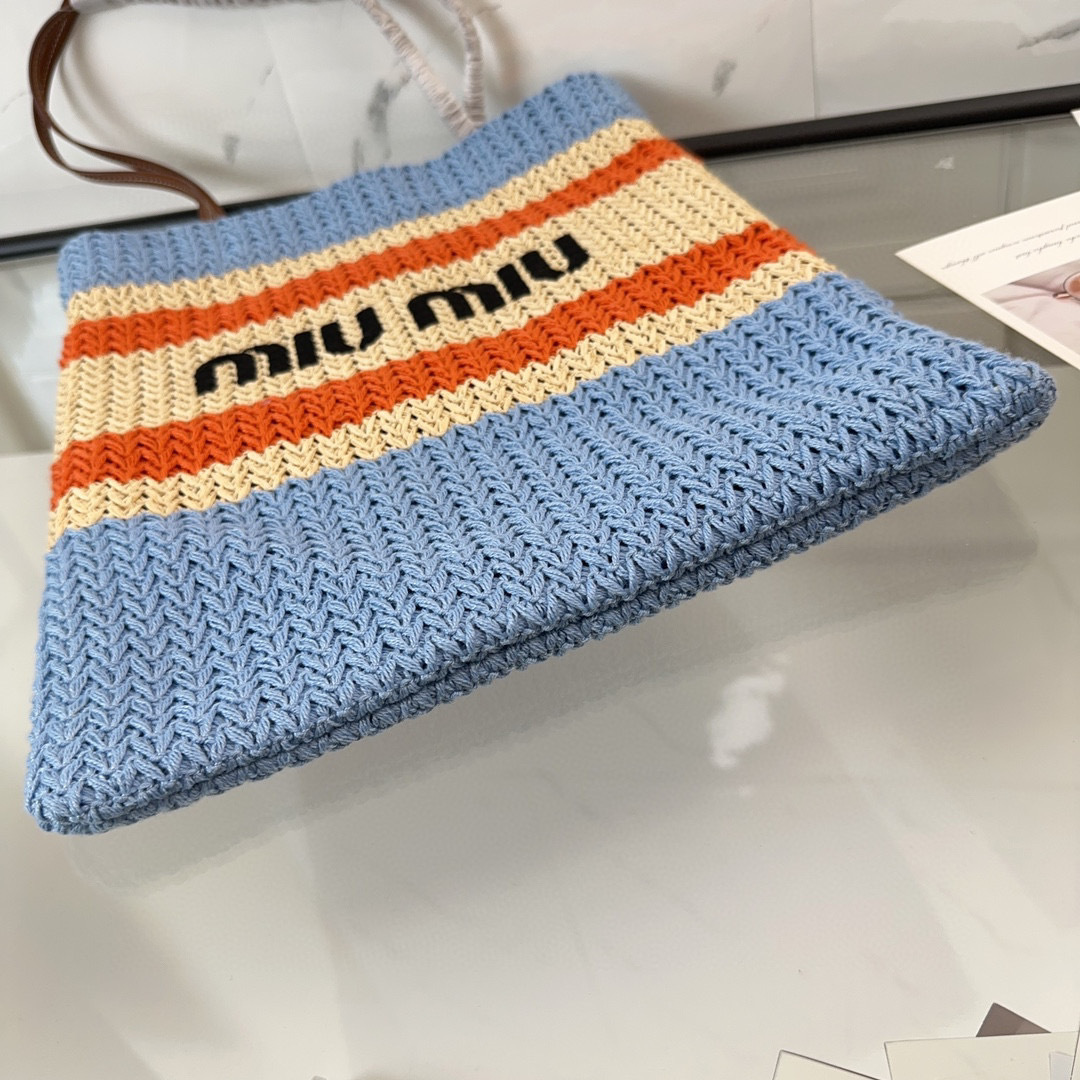 Borsa della spesa Miumiu Dimensioni: 33*38*3cm