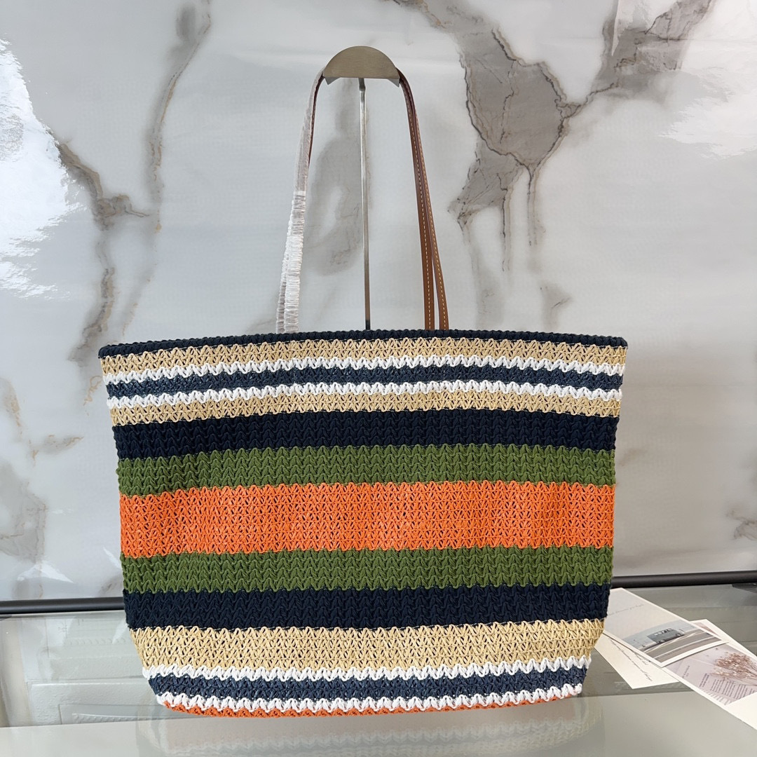Miumiu Einkaufstasche Größe: 40 x 34 x 16 cm
