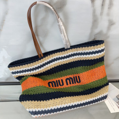 Miumiu Einkaufstasche Größe: 40 x 34 x 16 cm