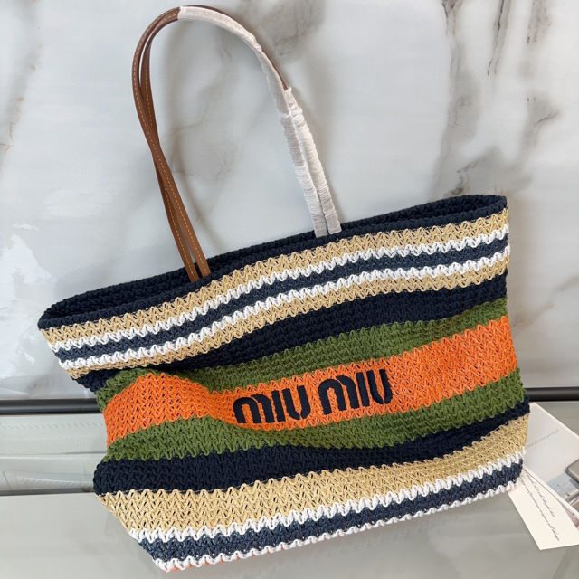 Miumiu Einkaufstasche Größe: 40 x 34 x 16 cm