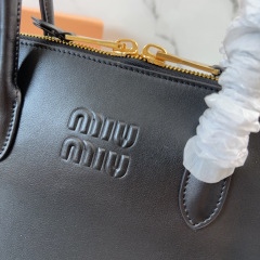 Borsa a mano Miumiu Dimensioni: 33*21*13cm