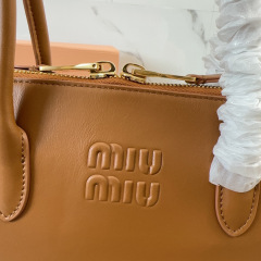 Borsa a mano Miumiu Dimensioni: 33*21*13cm