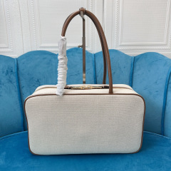 Borsa a mano Miumiu Dimensioni: 34*23*12cm