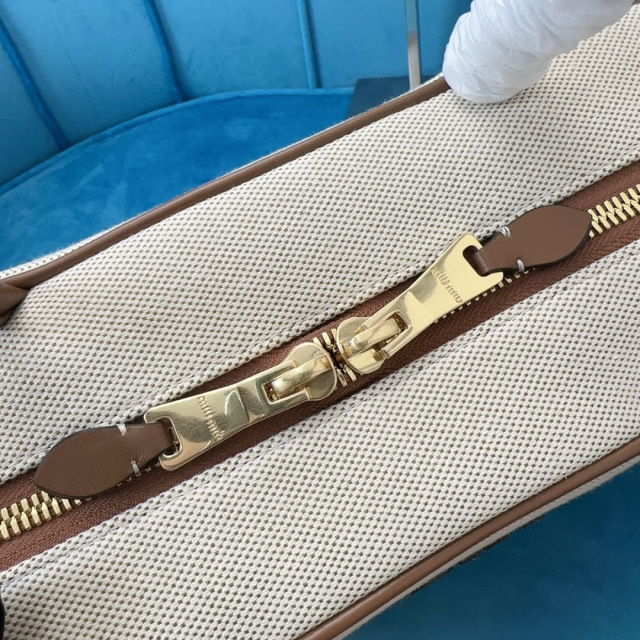 Borsa a mano Miumiu Dimensioni: 34*23*12cm