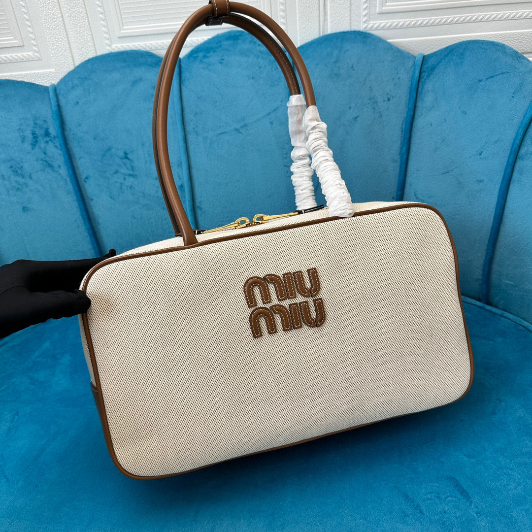 Borsa a mano Miumiu Dimensioni: 34*23*12cm
