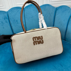 Borsa a mano Miumiu Dimensioni: 34*23*12cm