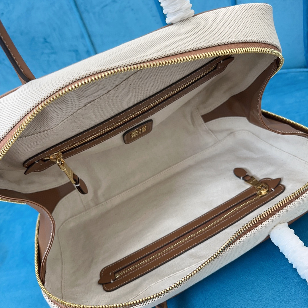 Borsa a mano Miumiu Dimensioni: 34*23*12cm