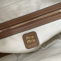 Borsa a mano Miumiu Dimensioni: 34*23*12cm