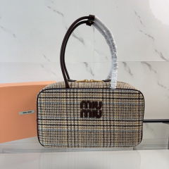 Borsa a mano Miumiu Dimensioni: 34*23*12cm
