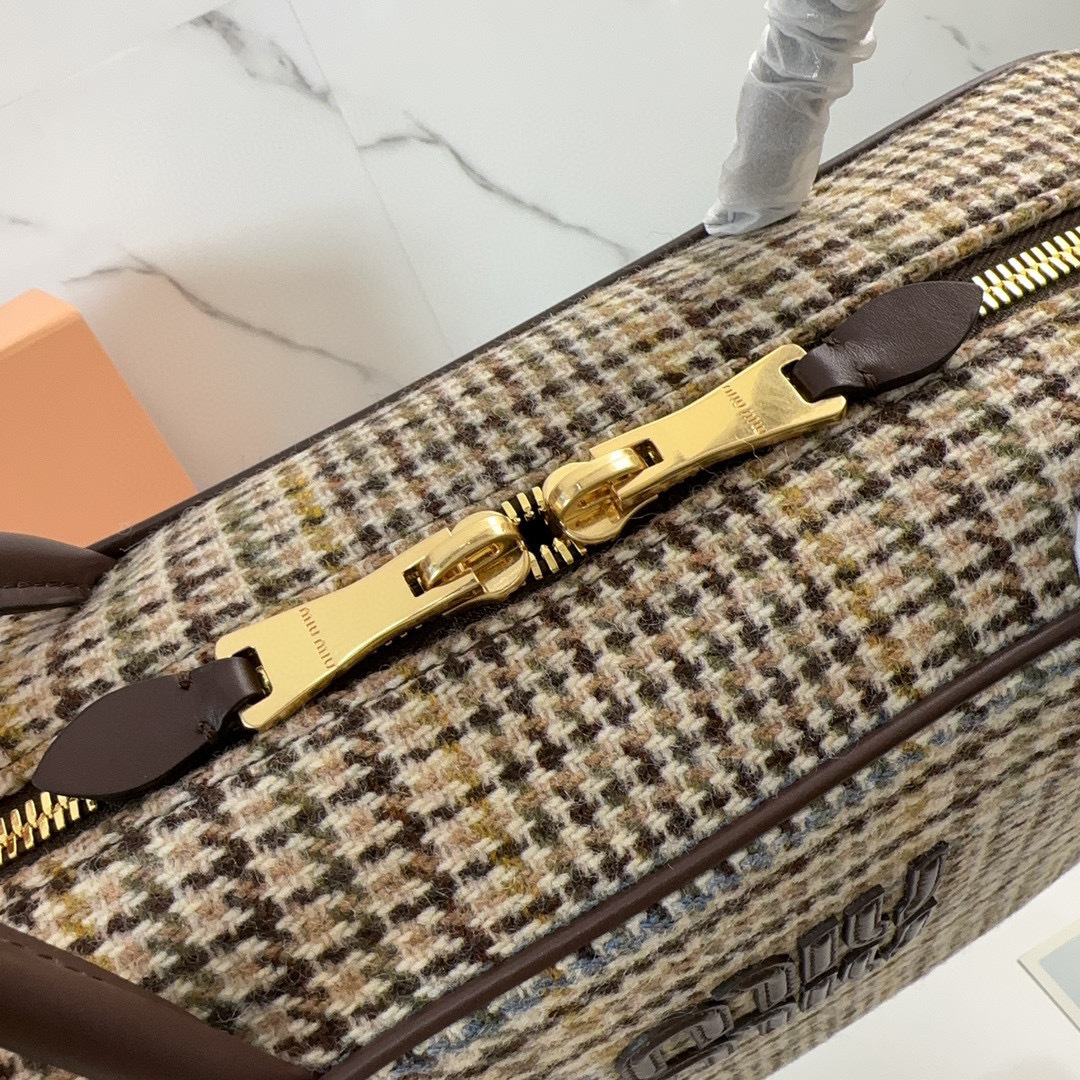 Borsa a mano Miumiu Dimensioni: 34*23*12cm