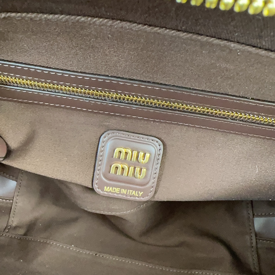 Borsa a mano Miumiu Dimensioni: 34*23*12cm