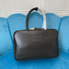 Borsa a cartella Miumiu Dimensioni: 34*10*23cm
