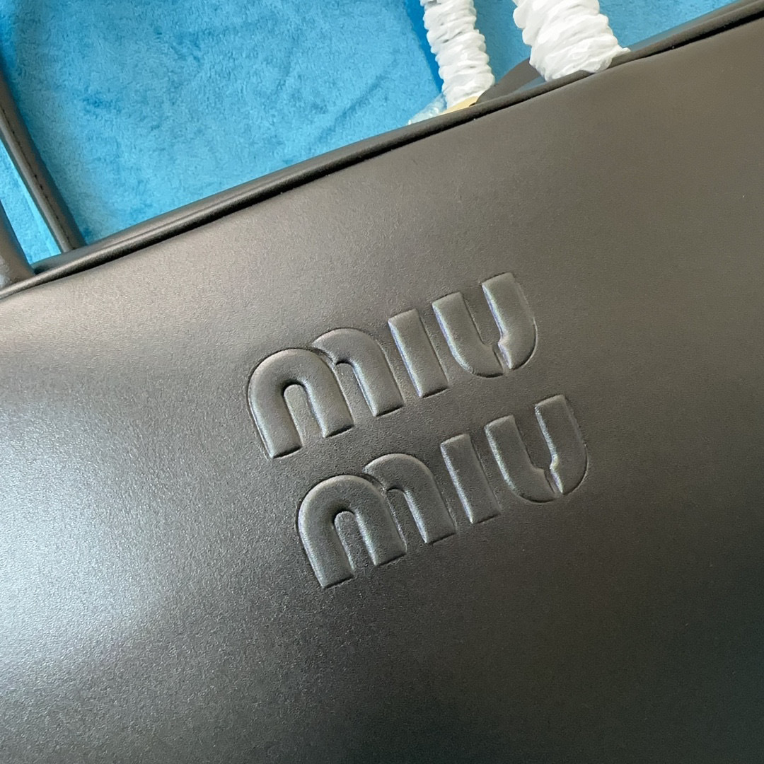 Borsa a cartella Miumiu Dimensioni: 34*10*23cm