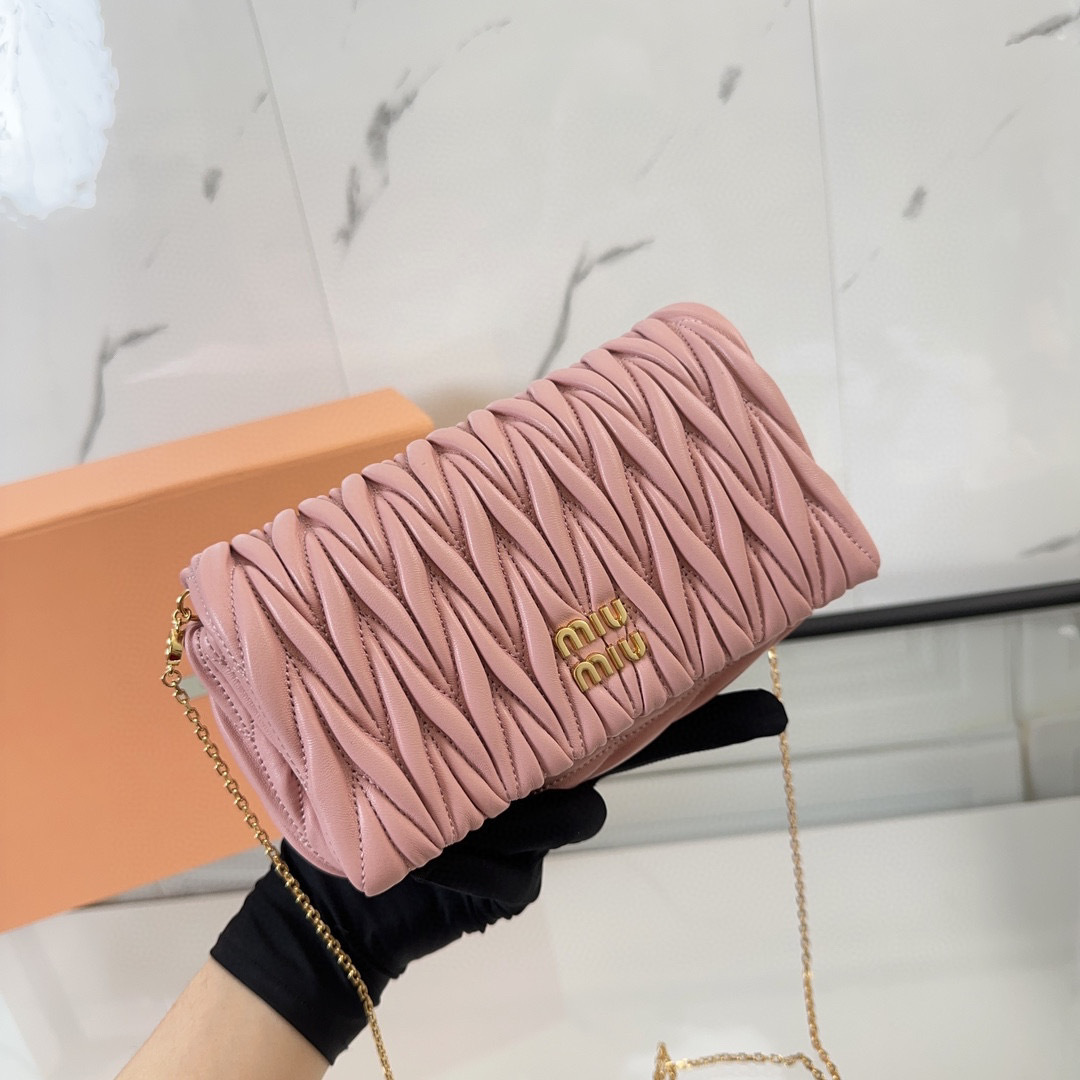 Borsa a tracolla singola Miumiu Dimensioni: 18*9.5*4cm