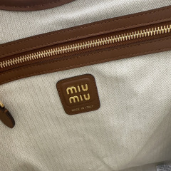 Borsa della spesa Miumiu Dimensioni: 35*40*5cm