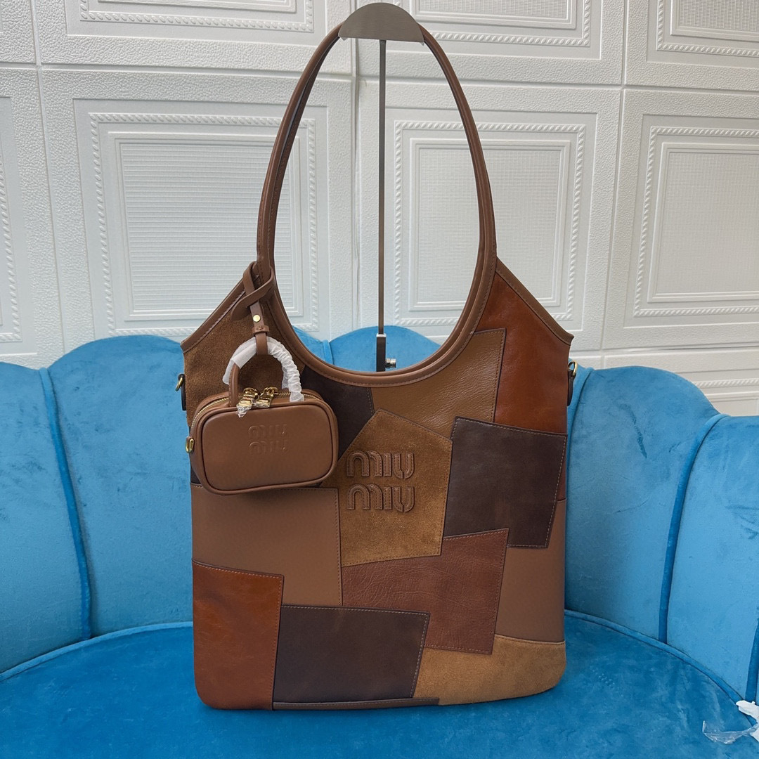 Borsa della spesa Miumiu Dimensioni: 35*40*5cm