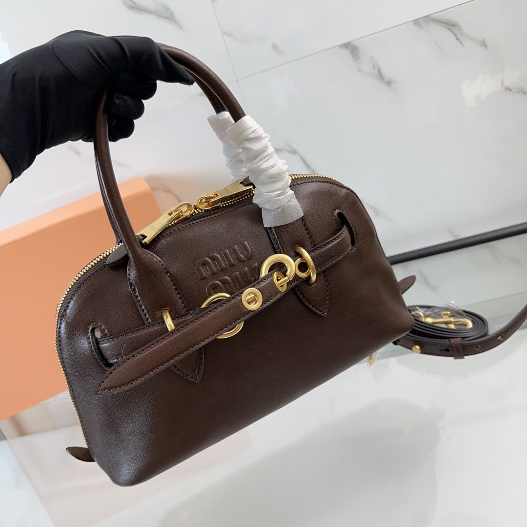 Borsa a mano Miumiu Dimensioni: 28*10*16,5 cm