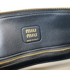 Miumiu Handtasche Größe: 28 * 10 * 16,5 cm
