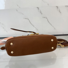 Borsa a mano Miumiu Dimensioni: 28*10*16,5 cm