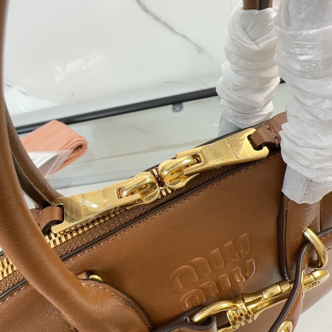 Borsa a mano Miumiu Dimensioni: 28*10*16,5 cm