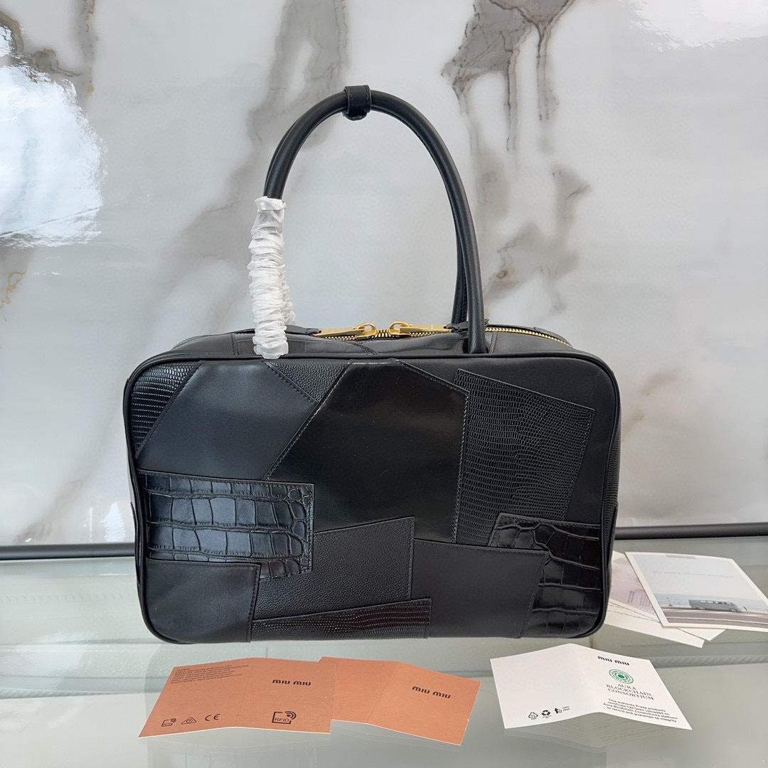 Miumiu Handtasche Größe: 34*23*12cm