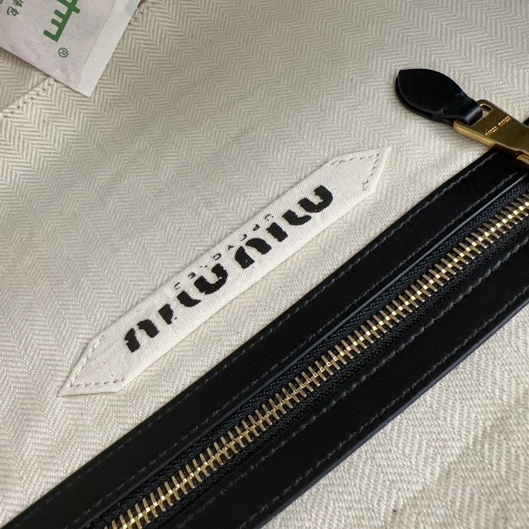 Miumiu Handtasche Größe: 34*23*12cm