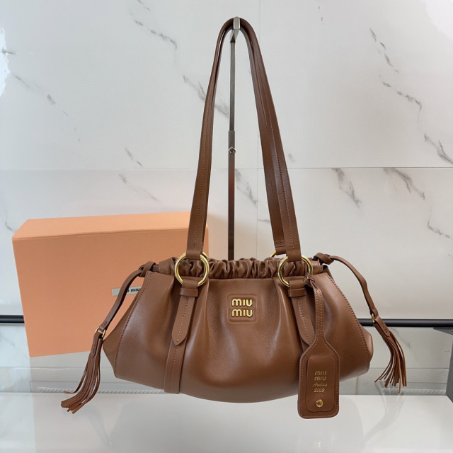 Borsa a tracolla singola Miumiu Dimensioni: 32*16*10,5 cm