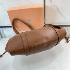 Borsa a tracolla singola Miumiu Dimensioni: 32*16*10,5 cm