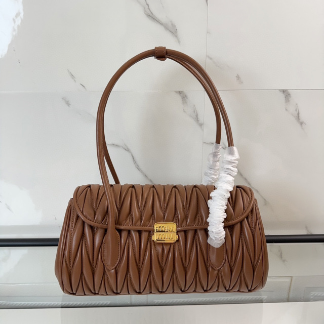Borsa a mano Miumiu Dimensioni: 28*15*11cm