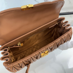 Borsa a mano Miumiu Dimensioni: 28*15*11cm